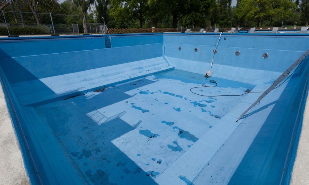 Pool Resurfacing Companies for Long-Lasting Pool Renovations